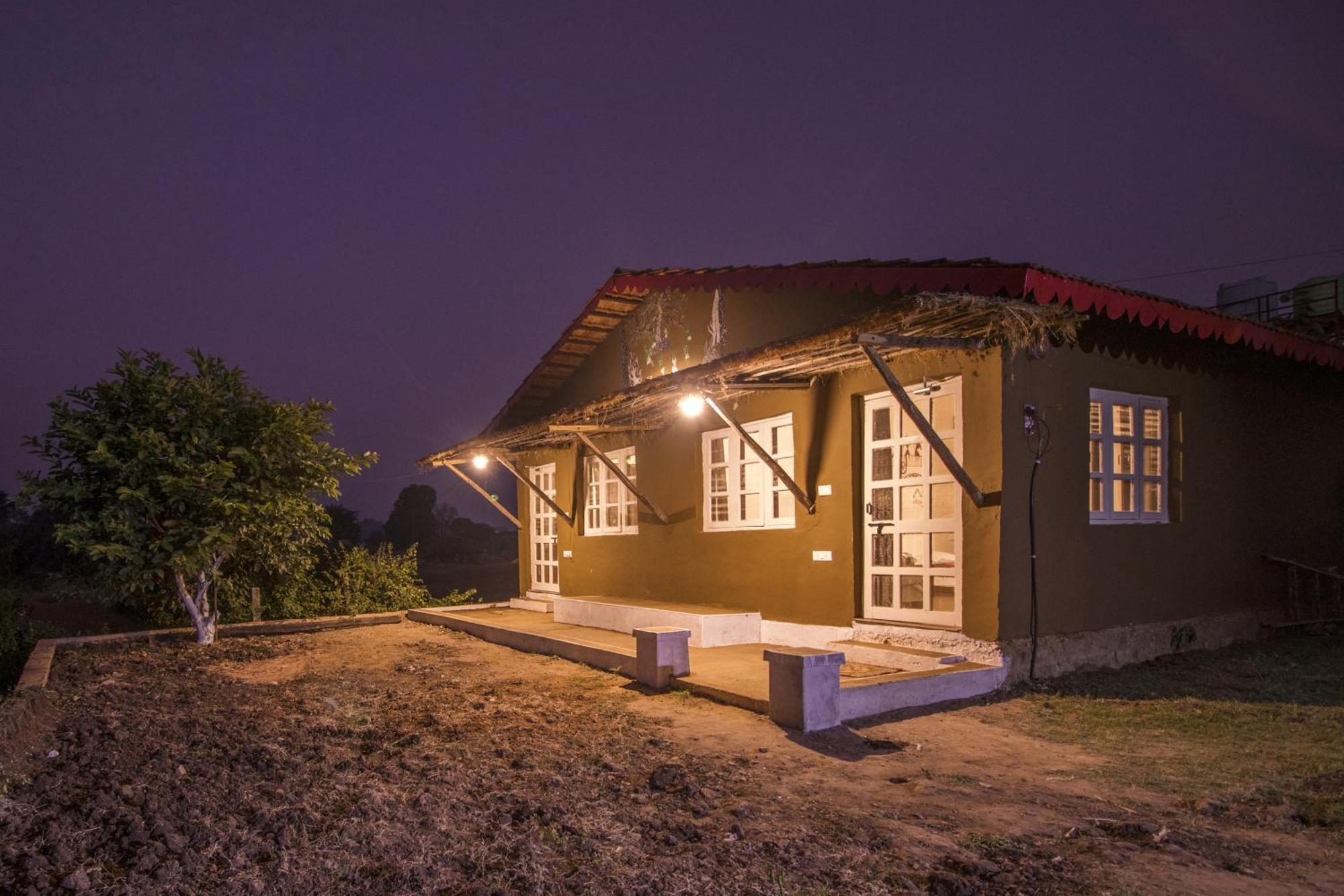 Wow Stayz2 Pachmarhi Foothill Cottages Exterior foto