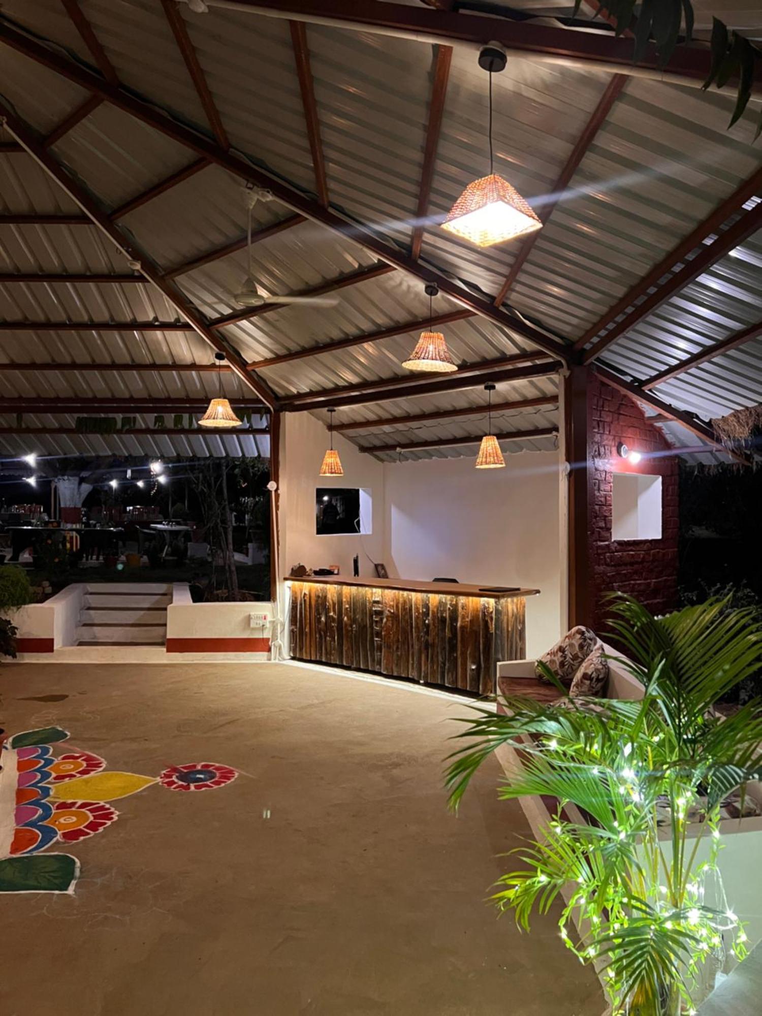 Wow Stayz2 Pachmarhi Foothill Cottages Exterior foto