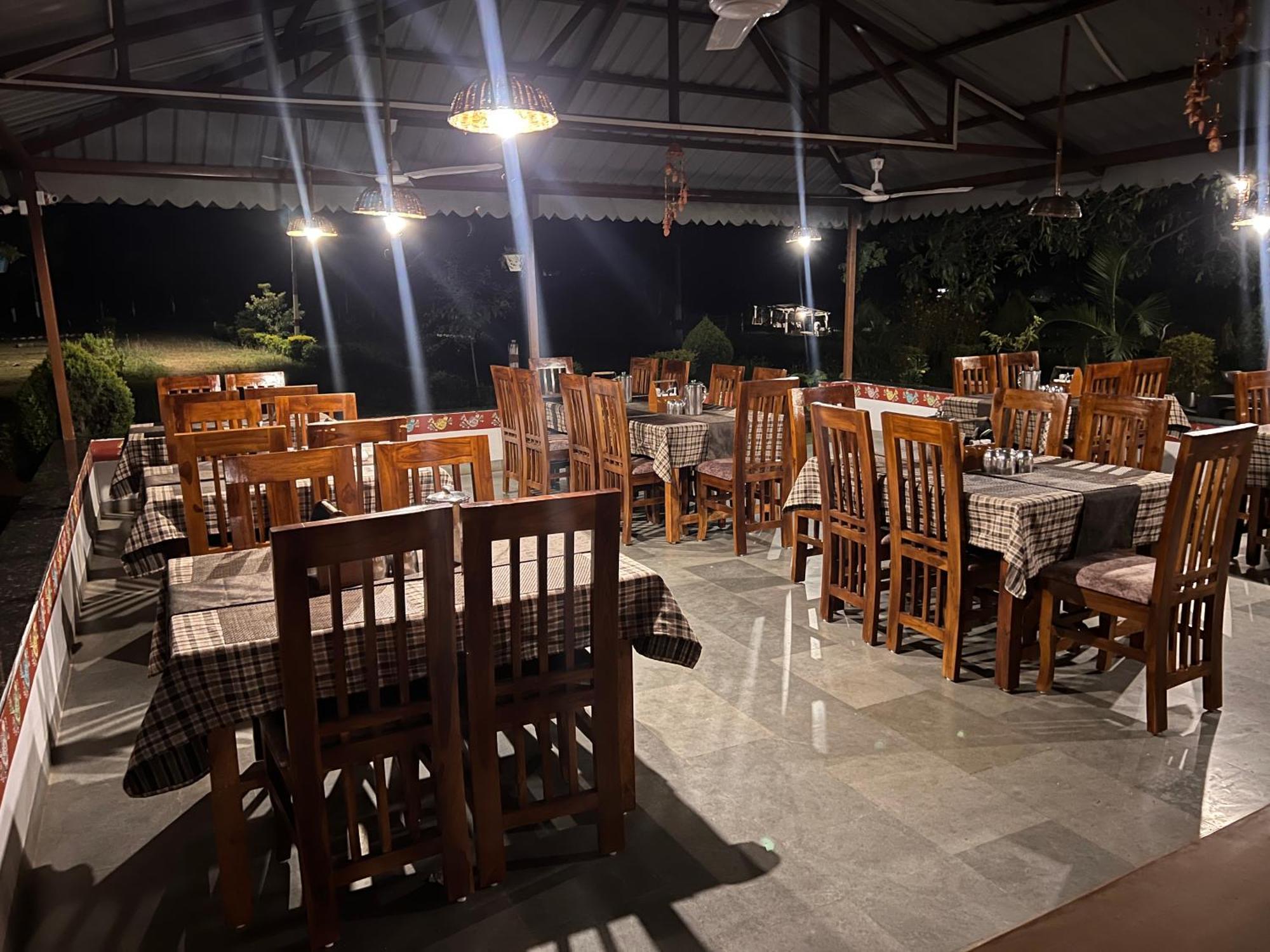 Wow Stayz2 Pachmarhi Foothill Cottages Exterior foto