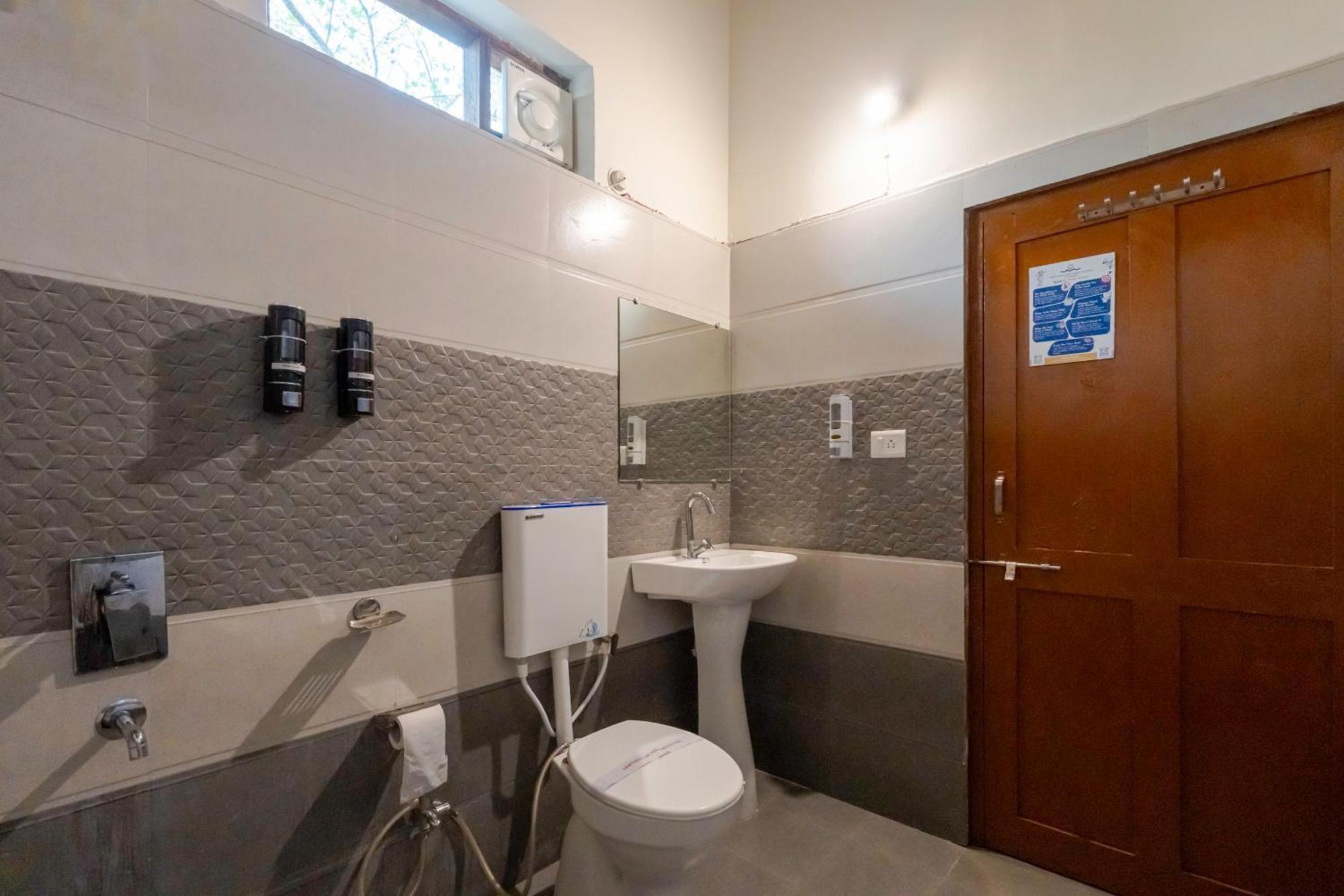 Wow Stayz2 Pachmarhi Foothill Cottages Exterior foto