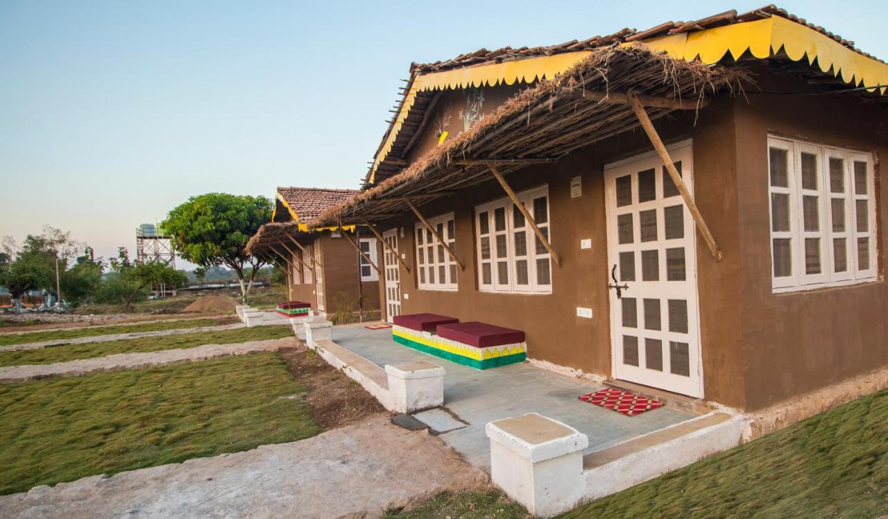 Wow Stayz2 Pachmarhi Foothill Cottages Exterior foto