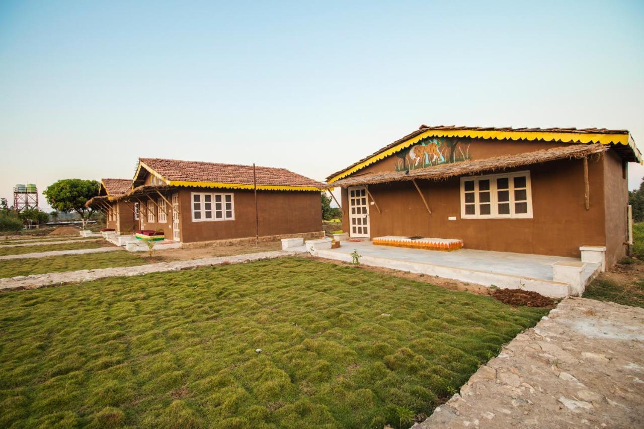 Wow Stayz2 Pachmarhi Foothill Cottages Exterior foto